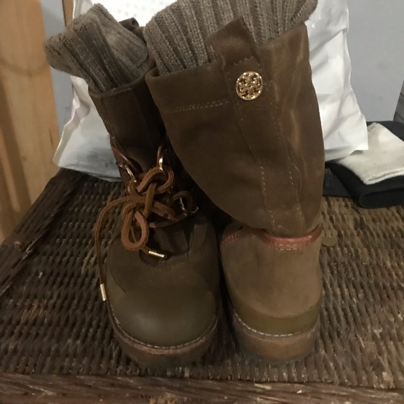 Women Tory burch winter boots size 7 - Picture 2 of 2
